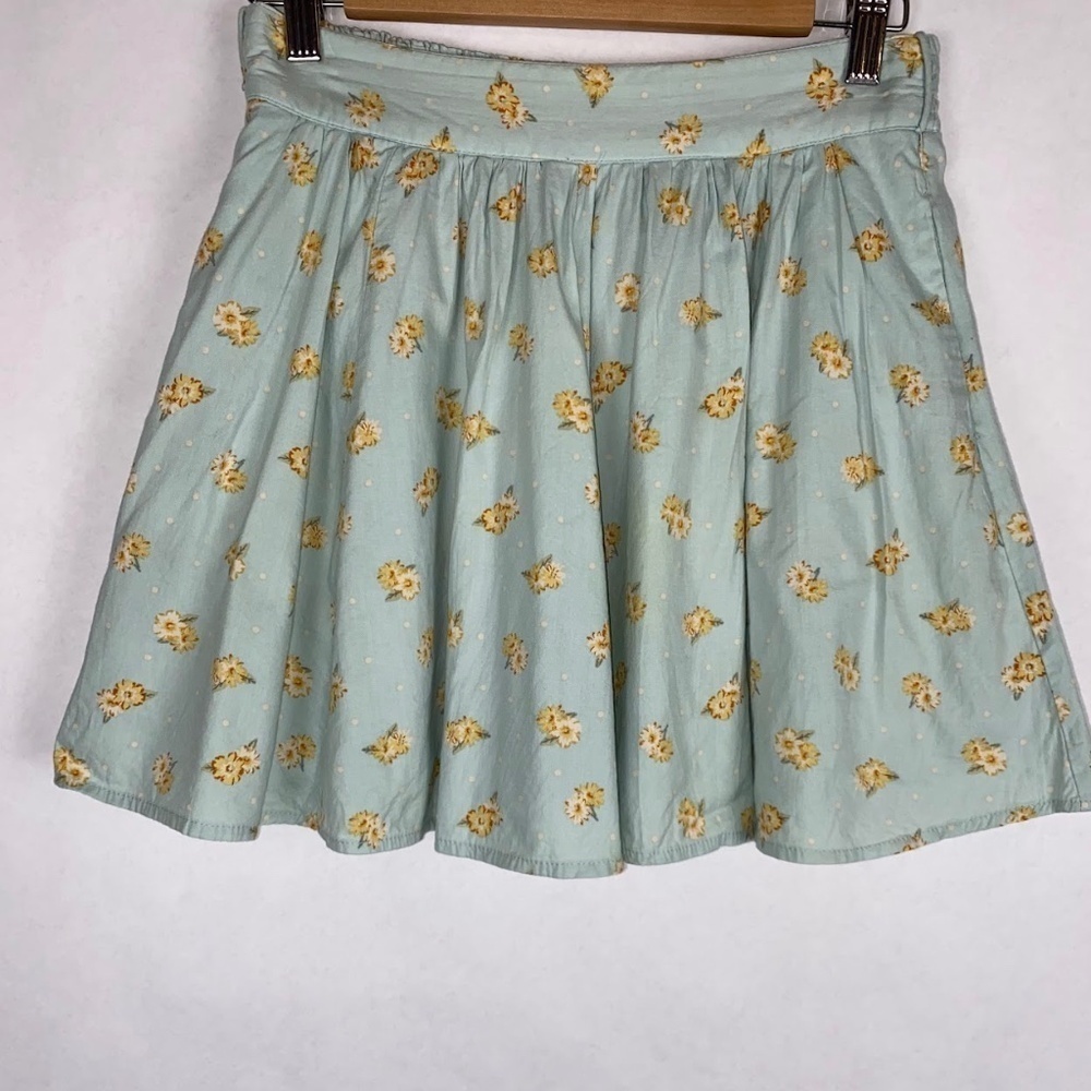 Earth Music and Ecology Floral A-Line Mini Skirt with pockets, Small EUC